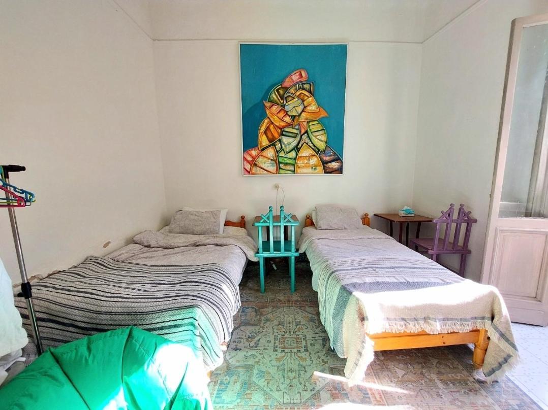 Arab Hostel, Welcoming All Solo And Groups Travellers But, Unmarried Couples Not Allowed 亚历山大港 外观 照片