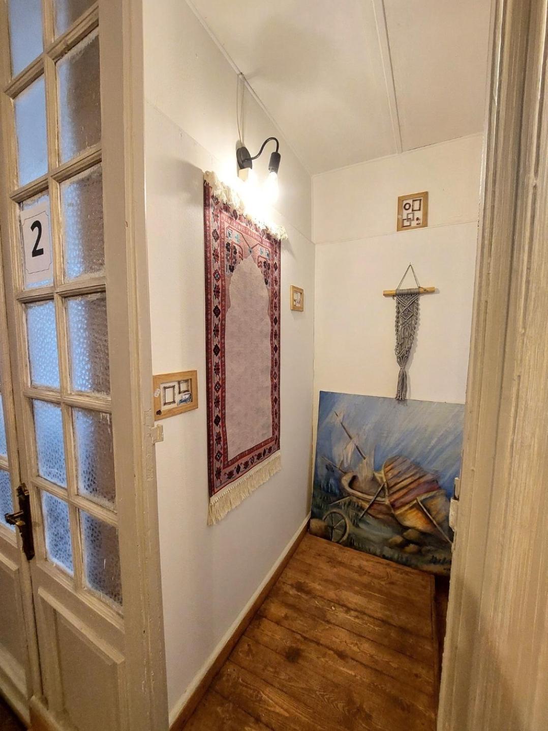 Arab Hostel, Welcoming All Solo And Groups Travellers But, Unmarried Couples Not Allowed 亚历山大港 外观 照片
