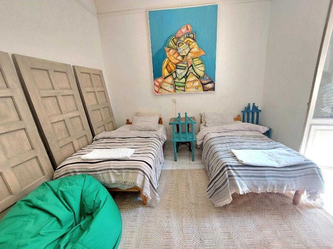 Arab Hostel, Welcoming All Solo And Groups Travellers But, Unmarried Couples Not Allowed 亚历山大港 外观 照片