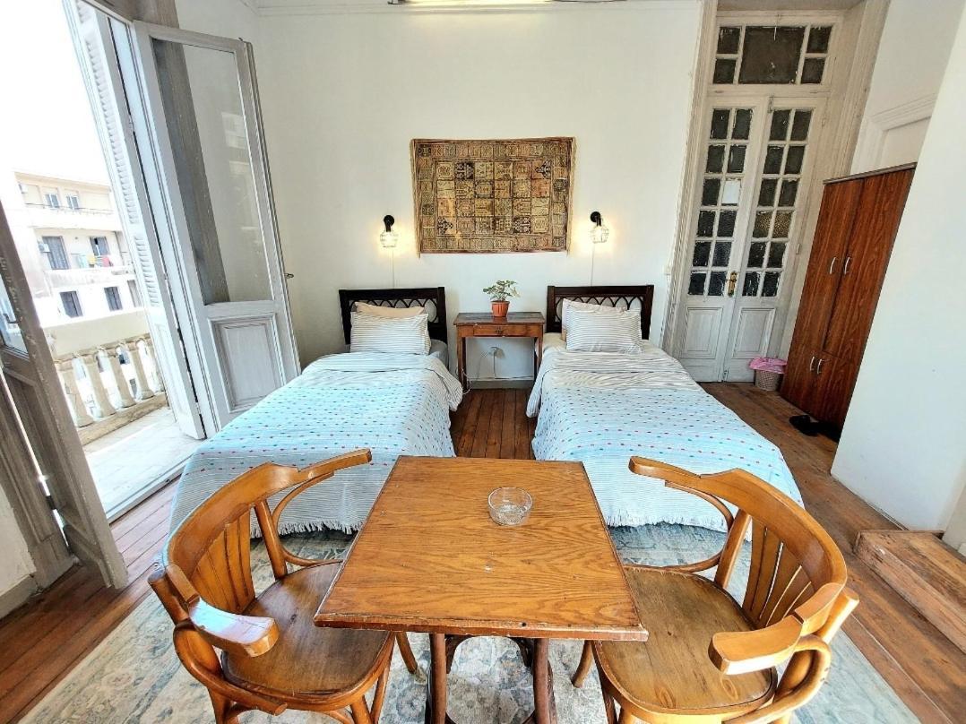 Arab Hostel, Welcoming All Solo And Groups Travellers But, Unmarried Couples Not Allowed 亚历山大港 外观 照片