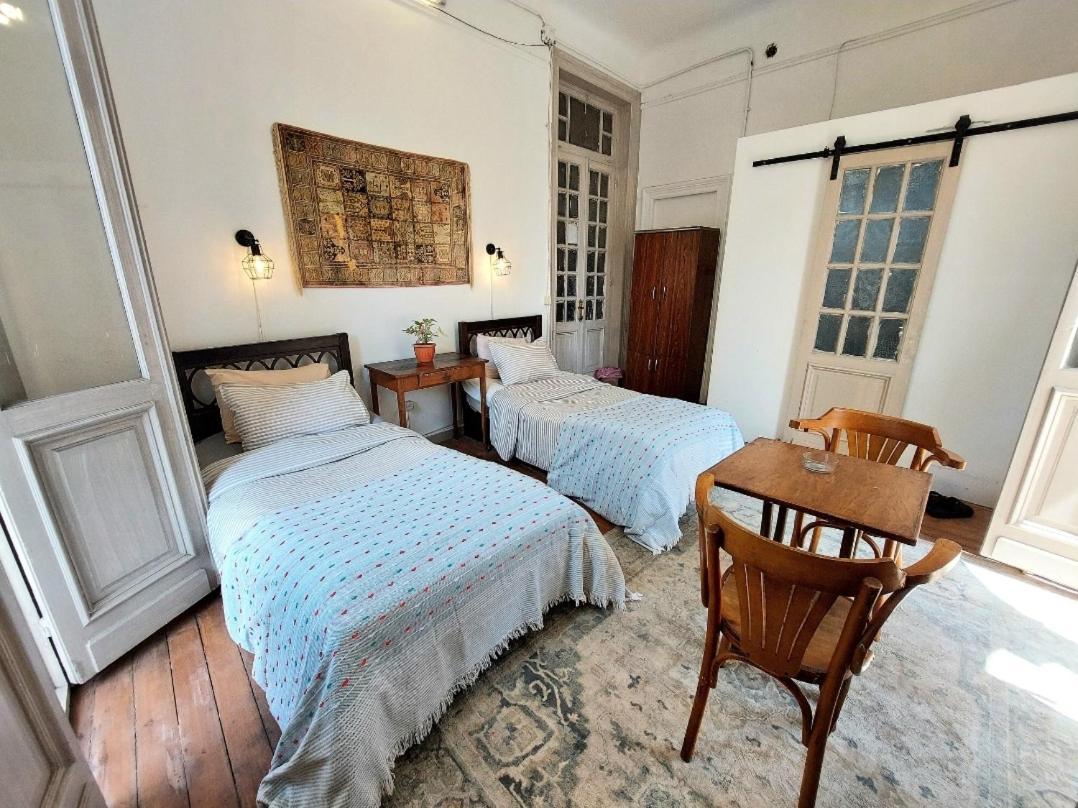 Arab Hostel, Welcoming All Solo And Groups Travellers But, Unmarried Couples Not Allowed 亚历山大港 外观 照片